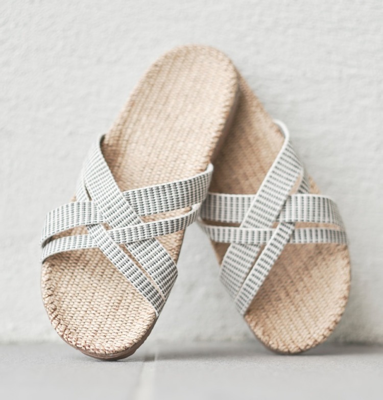 Wit gestreepte dames slippers van Shangies - Pick your Favourites